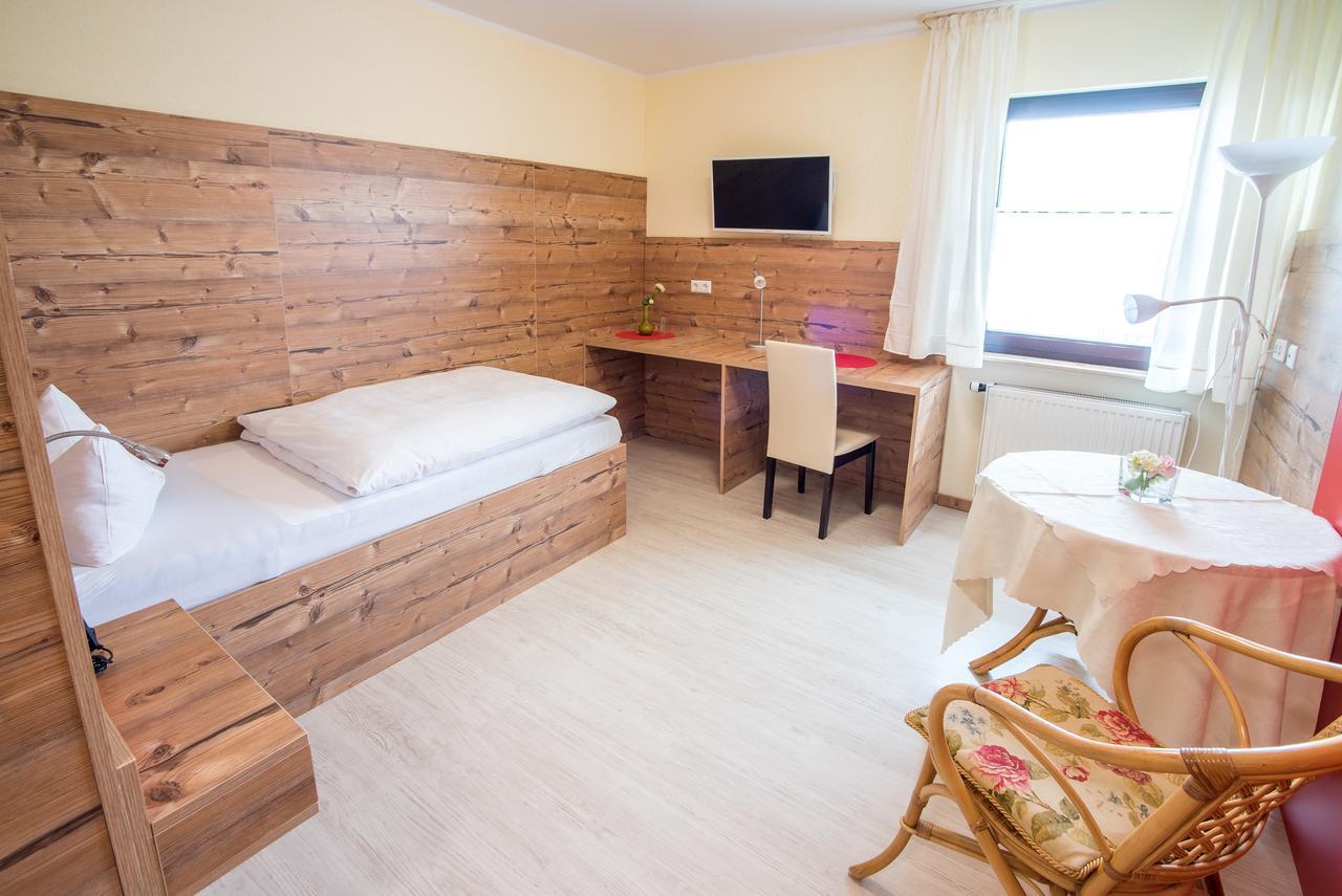 Hotel Schweizerhof Boebingen an der Rems Экстерьер фото